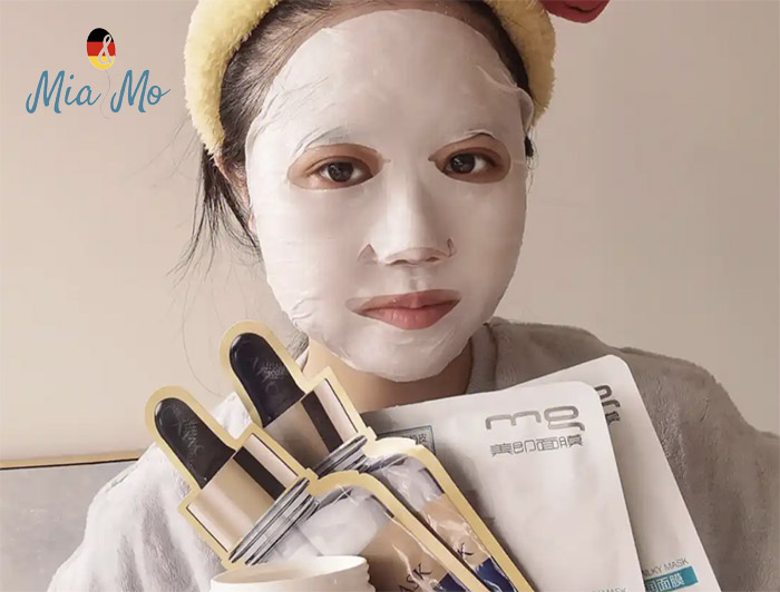 xông hơi mặt xong nên đắp mặt nạ gì